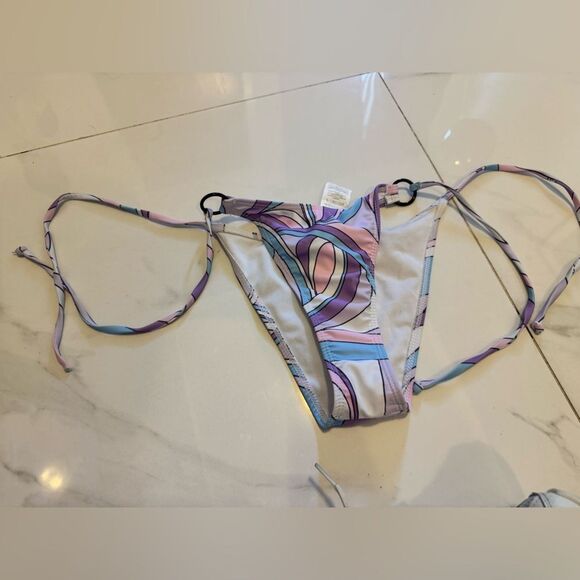 Missguided Pastel Swirl Bikini Bottom #21 - Picture 1 of 3